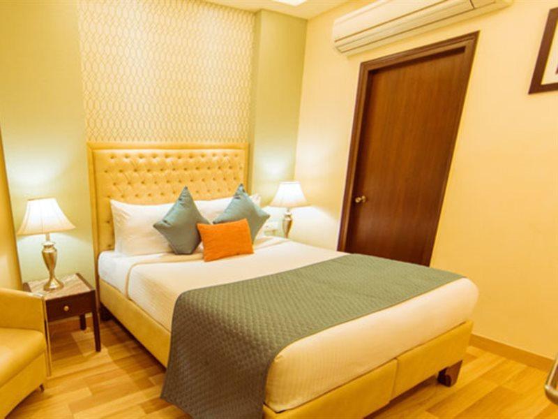 Clark International Hotel Delhi  Exterior photo
