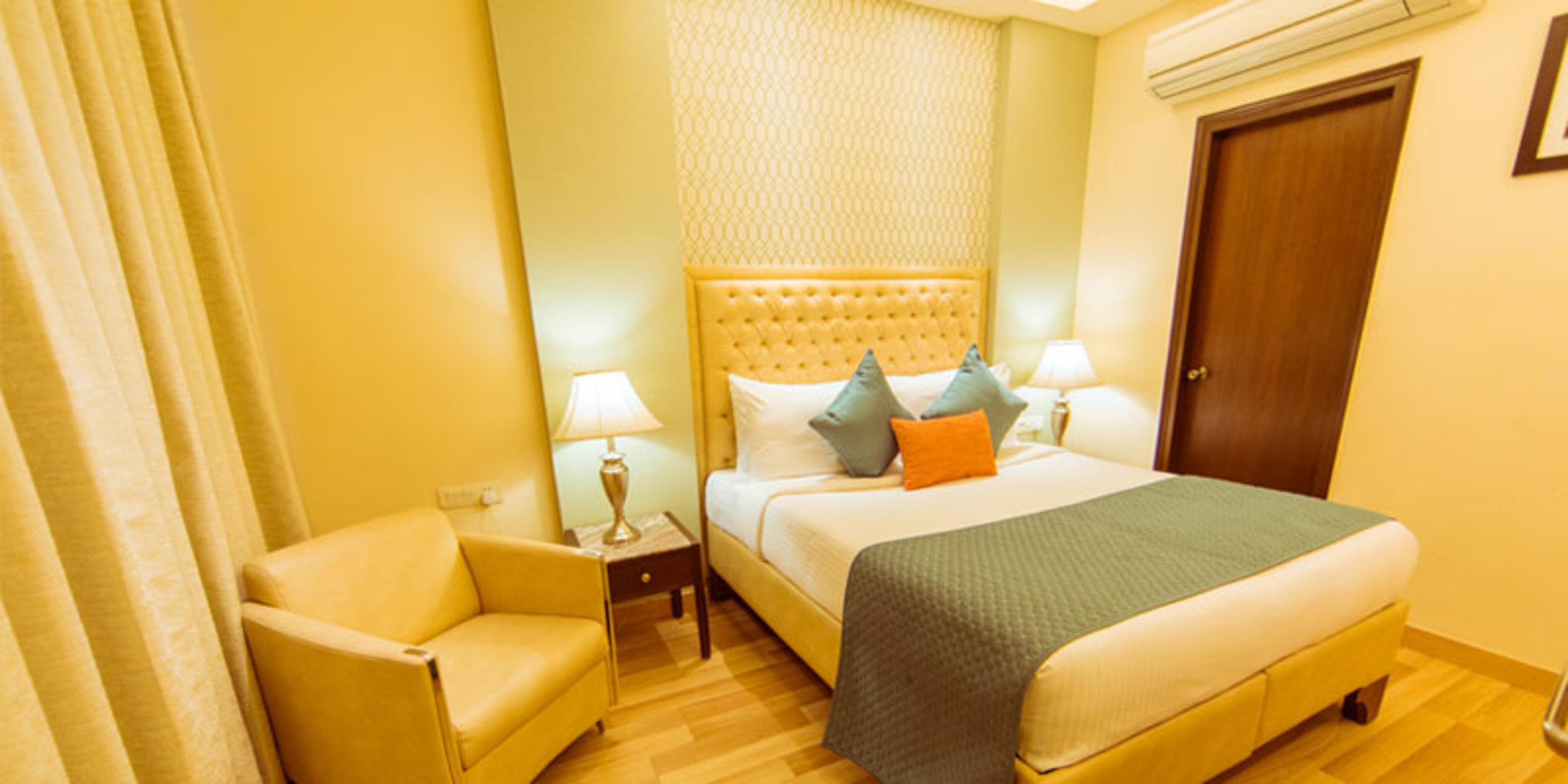 Clark International Hotel Delhi  Exterior photo